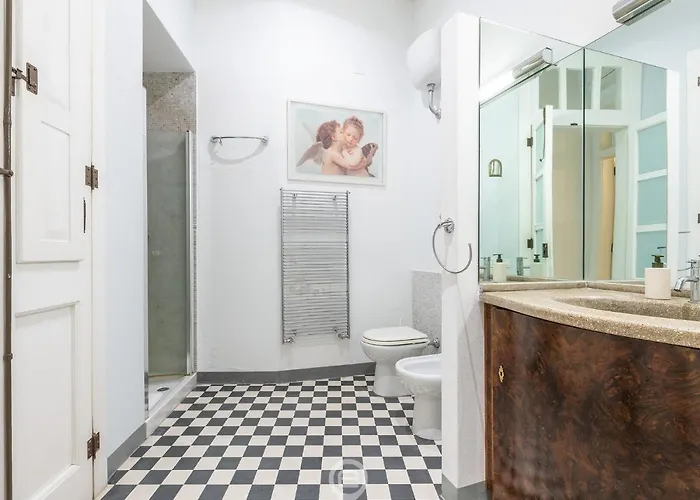 Piazza Yenne Bliss * カリアリ